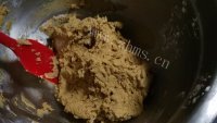 自制红糖核桃饼做法图解7)