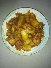 家常菜土豆焖鸡翅