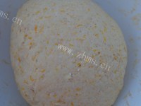 自制南瓜豆沙饼做法图解7)