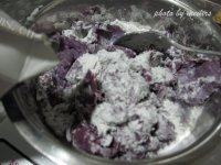 自己做的紫薯芝麻饼做法图解4)