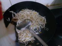 家常菜豆芽炒粉条做法图解5)
