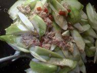家常菜肉末丝瓜