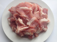 美味的炸酥肉做法图解3)