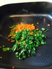 色香味浓的炒饭做法图解2)
