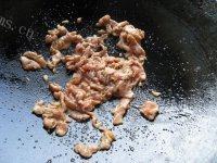 家常菜肉片炒西芹做法图解8)