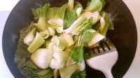 家常菜香菇炒青菜做法图解8)