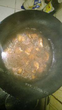 家常菜红烧肉烧土豆做法图解6)