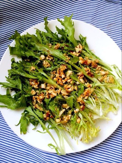 香喷喷的凉拌苦菊