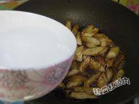 家常菜虾子焖茭白做法图解11)
