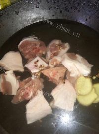 自制荷叶鸭腿冬瓜汤做法图解2)