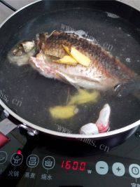 #美食记#鲫鱼豆腐汤做法图解7)