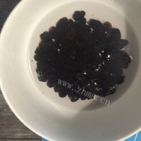 自制圣诞花环面包做法图解6)