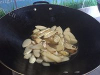 家常菜清炒茭白做法图解6)