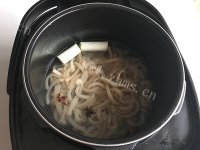 猪皮冻做法图解7)