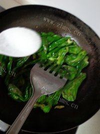 绿色食物之绿色食物之青椒回锅肉做法图解8)