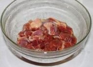 最爱吃孜然羊肉粒做法图解2)