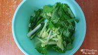 家常菜五花肉炒平菇做法图解2)