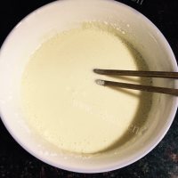 香气浓郁的韭菜煎饼做法图解5)