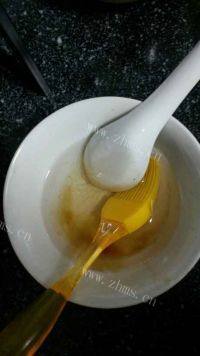 自制烤鸡腿做法图解3)