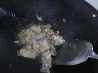 香煎带鱼做法图解5)