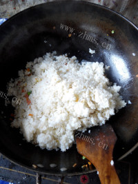 美味的蛋炒饭做法图解10)