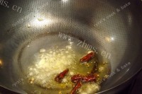 好吃的香菇榨菜肉丝炒面做法图解5)