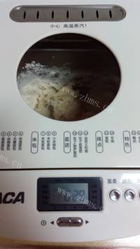 美味的千岛香葱面包块做法图解4)