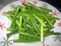 美味素炒蒜苔做法图解1)