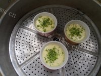 好吃的西兰花蒸鸡蛋做法图解9)