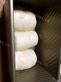 自制吐司做法图解10)
