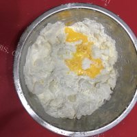 自制焦糖苹果派做法图解4)