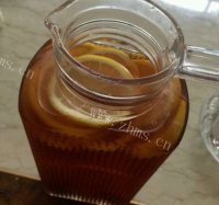 独特的柠檬蜂蜜水做法图解4)
