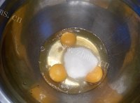 色香味俱全的海绵蛋糕做法图解2)