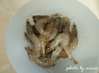 鲜咸的鲜虾味噌汤做法图解6)