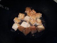 简易的小葱煎豆腐做法图解3)