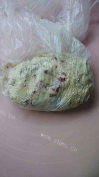 美味玫瑰司康饼干做法图解11)