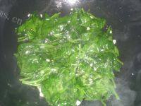 色味俱全的蒜泥木耳菜做法图解6)