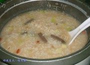 鲜美鸭肉粥做法图解10)