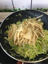简单的素炒饼丝做法图解5)