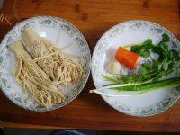 家常菜凉拌豆腐丝做法图解1)