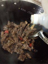 家常菜小炒牛肉做法图解7)