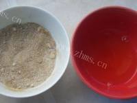腌缠丝鸭蛋做法图解4)