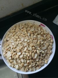 香甜可口的黑芝麻牛轧糖做法图解5)