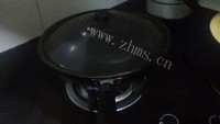 诱人的红枣玉米发糕做法图解8)