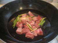 土豆炖牛肉（家常菜）做法图解2)