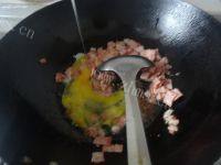 美味的培根蛋炒饭做法图解5)