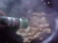 家常菜鸡蛋炒豆腐做法图解6)