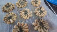 家庭版枣泥菊花酥做法图解13)