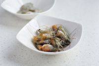 家常菜鲜虾豆腐羹做法图解1)