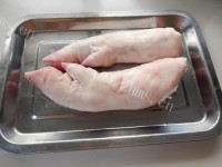 美味的香烤猪蹄做法图解1)
